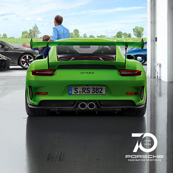 Porsche auto met model naam